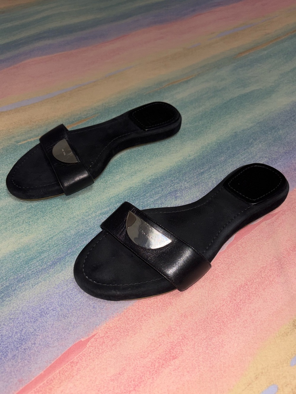 Givenchy black Leather flip flops women’s size 37